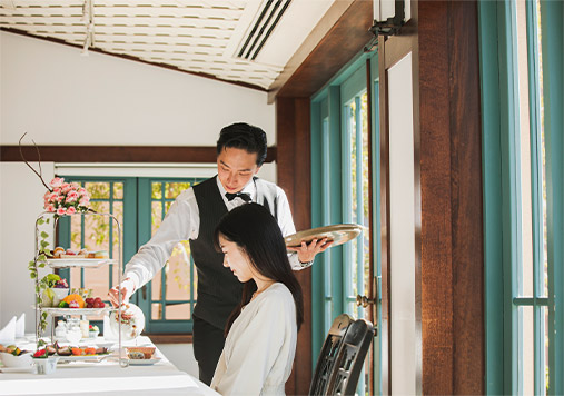 写真:アフタヌーンティーの様子